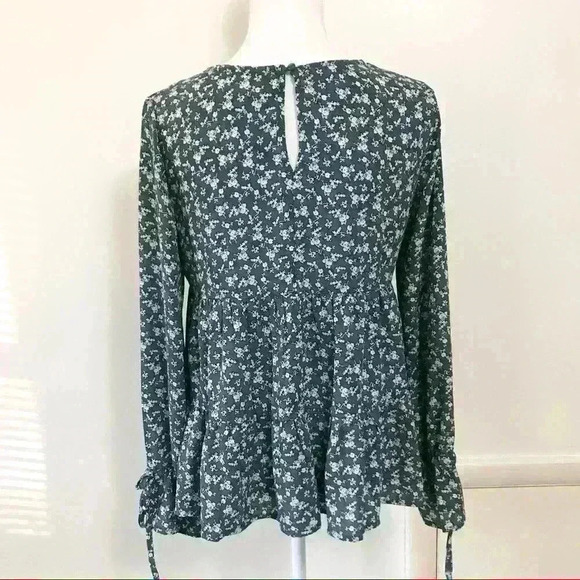 Maurice’s Floral Long Sleeve Peplum Blouse - Picture 5 of 7